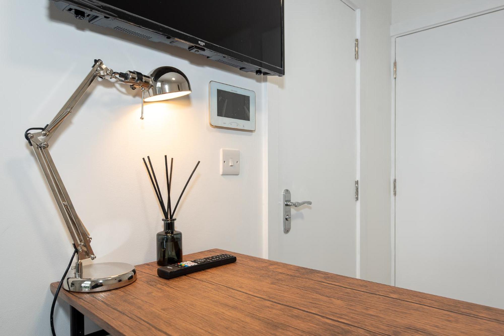 Small And Trendy Studio 3B London Exterior photo