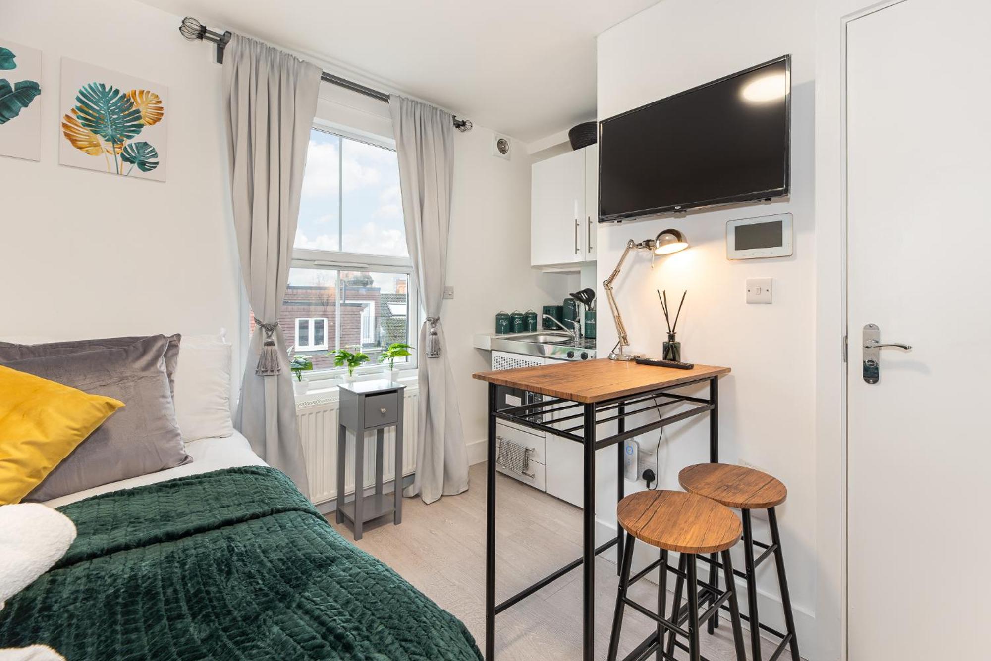 Small And Trendy Studio 3B London Exterior photo