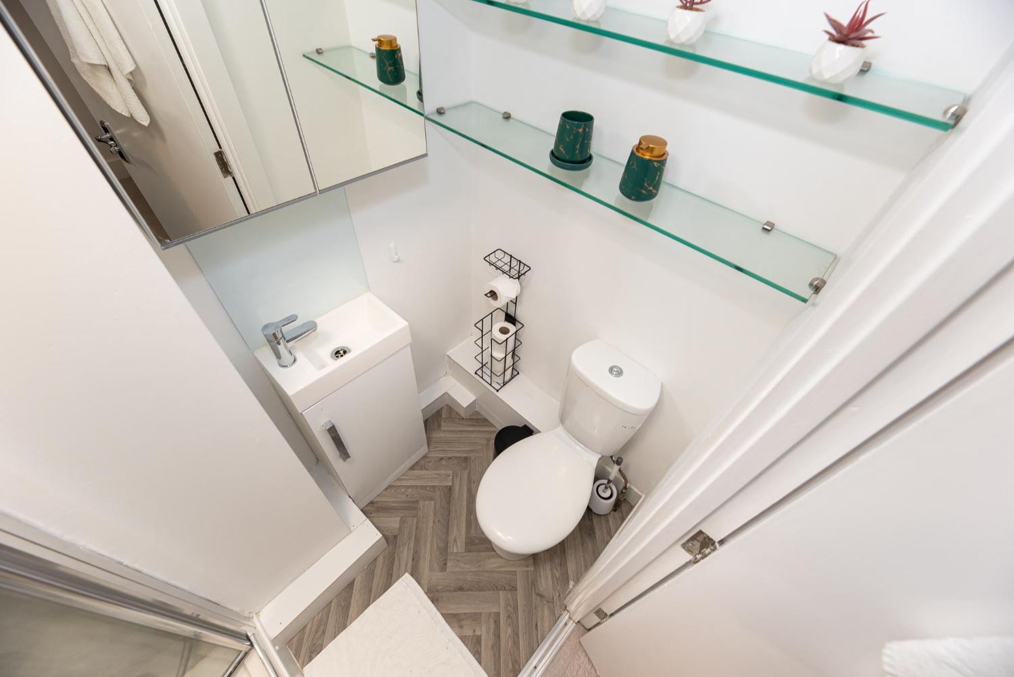 Small And Trendy Studio 3B London Exterior photo