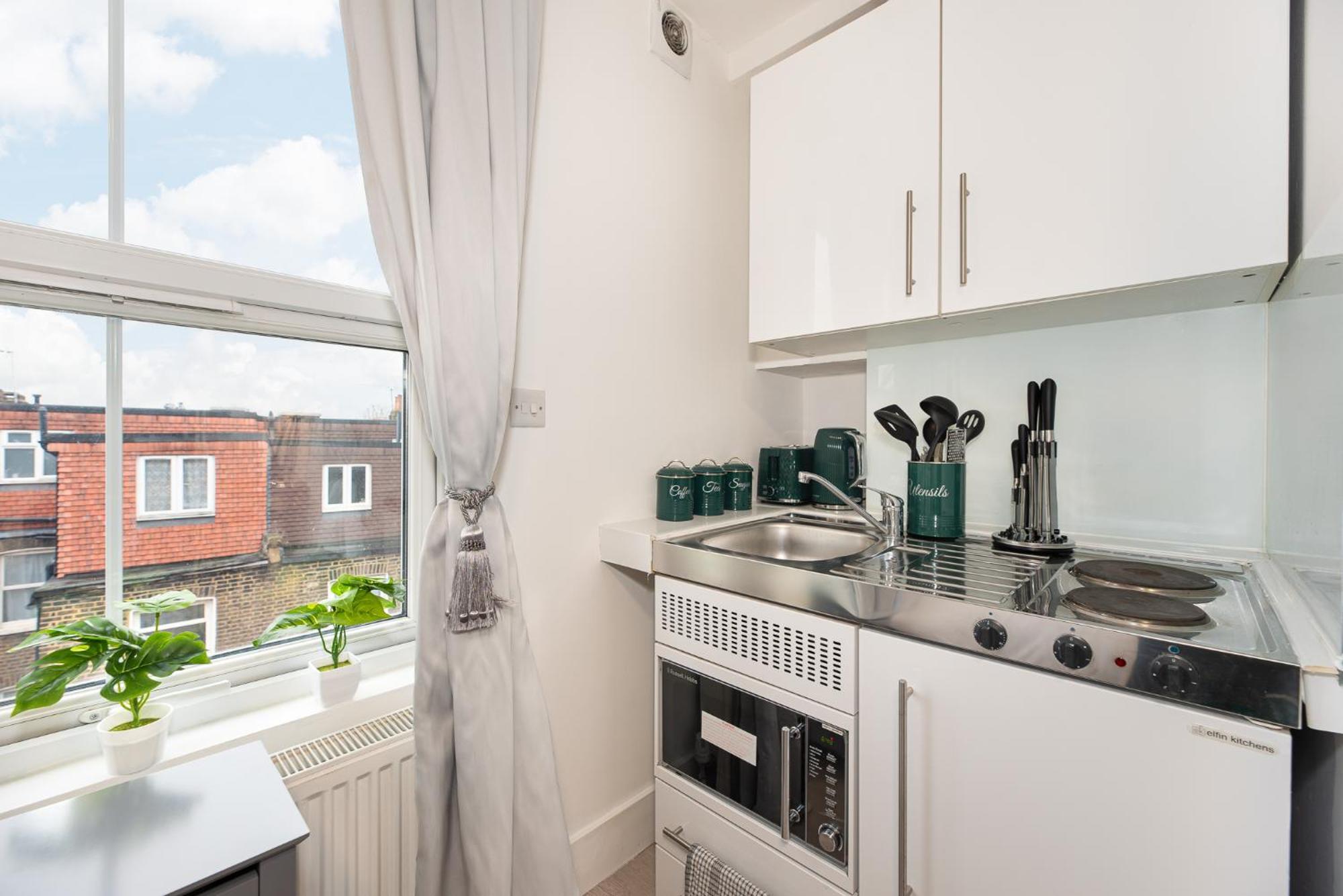 Small And Trendy Studio 3B London Exterior photo