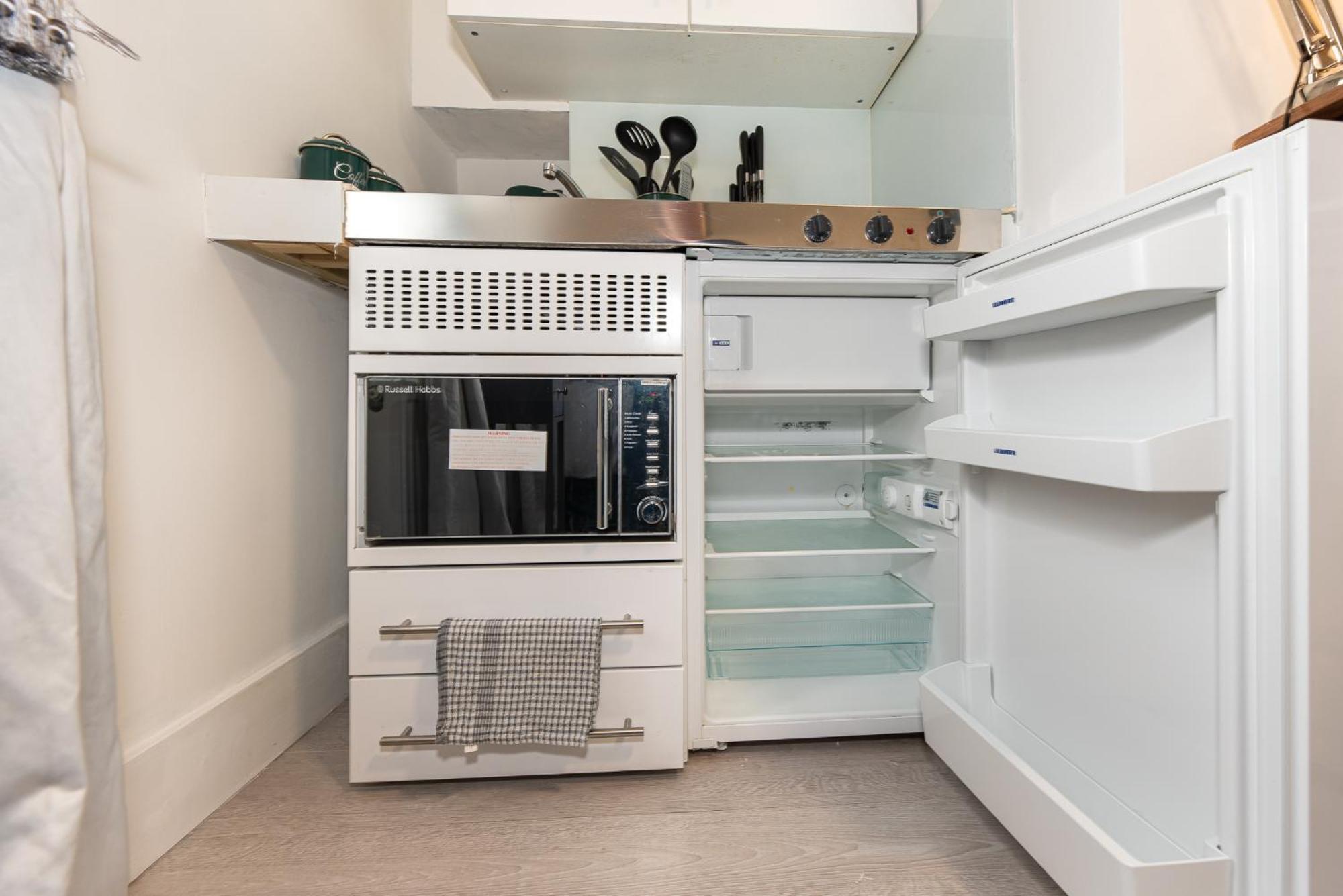 Small And Trendy Studio 3B London Exterior photo